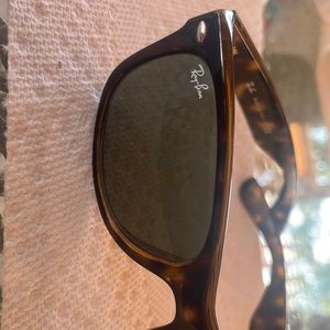 Ray ban way fair ladies sun glasses, Brown tortoiseshell in color.